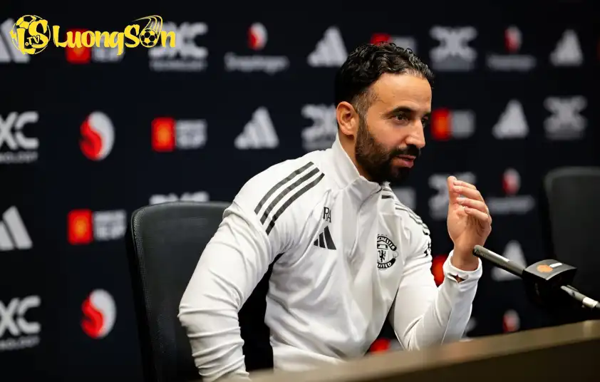 HLV Ruben Amorim thông báo những sự vắng mặt của Man Utd trong cuộc đối đầu với Brentford