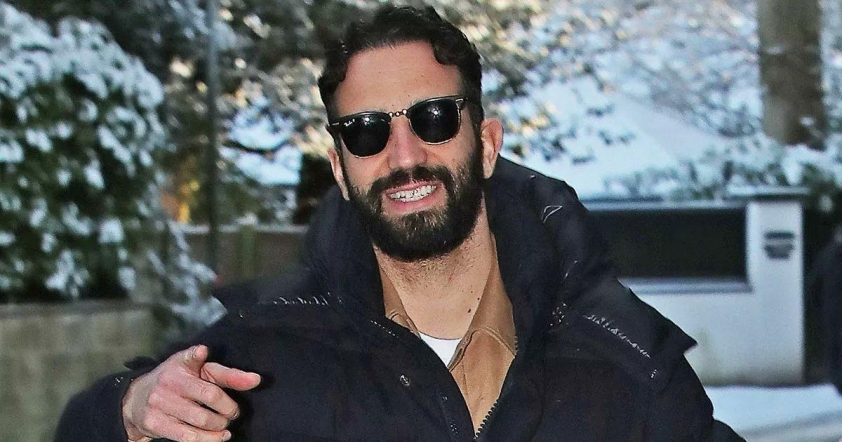 Ruben Amorim tỏ ra khá vui vẻ sau khi bị MU chấm dứt hợp đồng. 